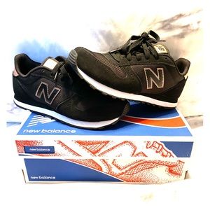 New Balance Sneakers